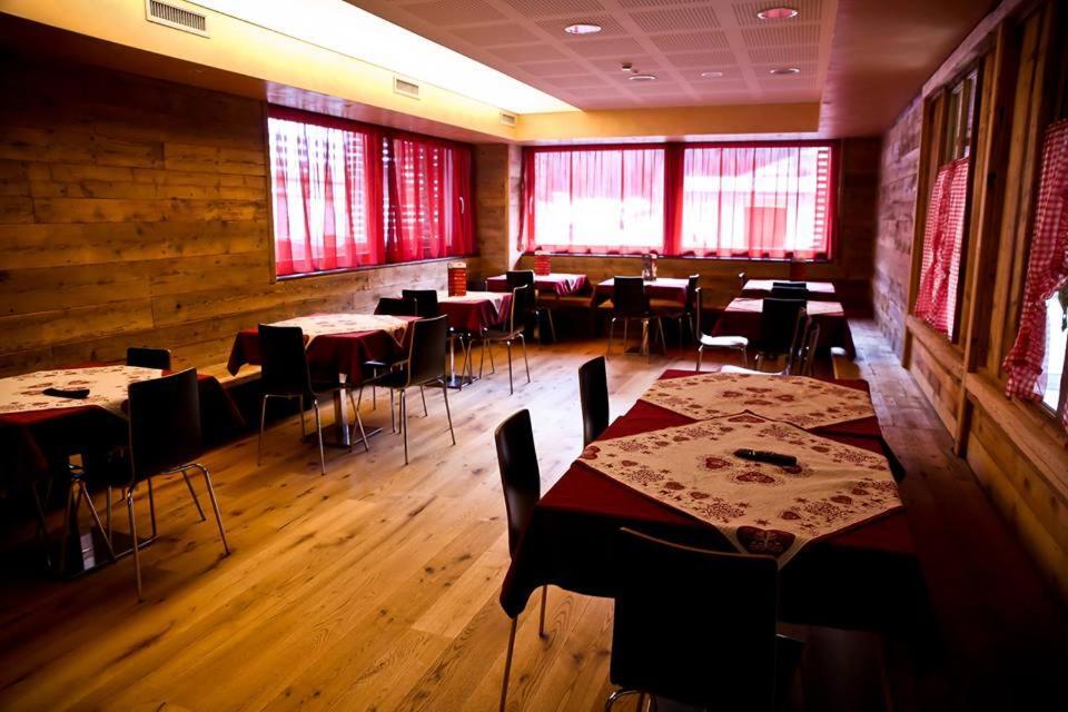 Hotel Kube Folgaria Eksteriør billede